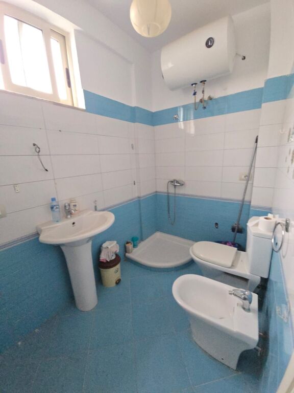 🏡 SHITET APARTAMENT 2+1 – PRANË DREJTORISË SË POLICISË, DURRËS