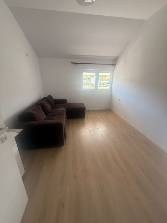 Qera, Apartament 2+1 , Tufine, Tiranë - 30,000 Lekë| 70 m²