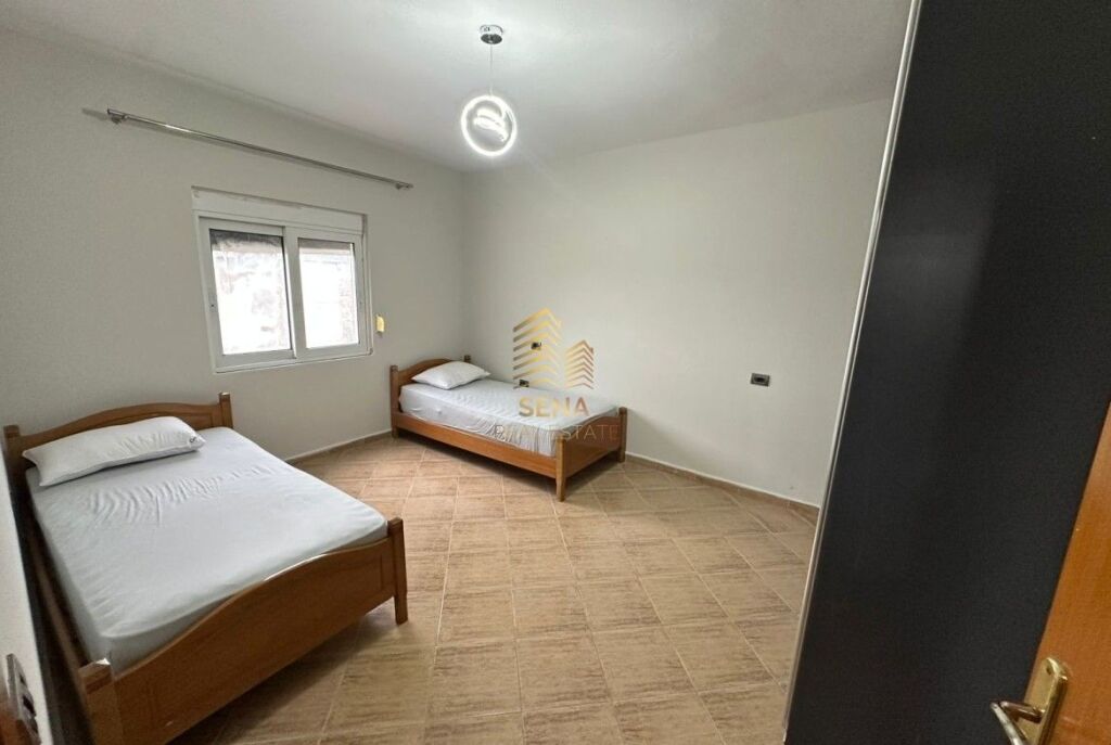 Rent, Apartment 1+1+balcony, Kinostudio, 35,000 Lek/month