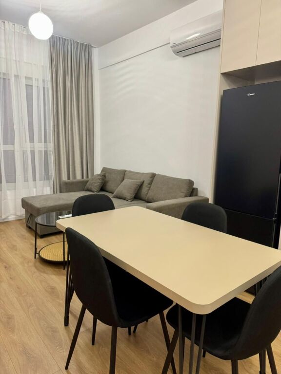 Me Qera: 1+1 (60m²)📍Ali Dem - Res. Kadiu, Mangalem 21 || 40,000 Lek/Muaj - Kt.6 || E Pabanuar me Pare✨️