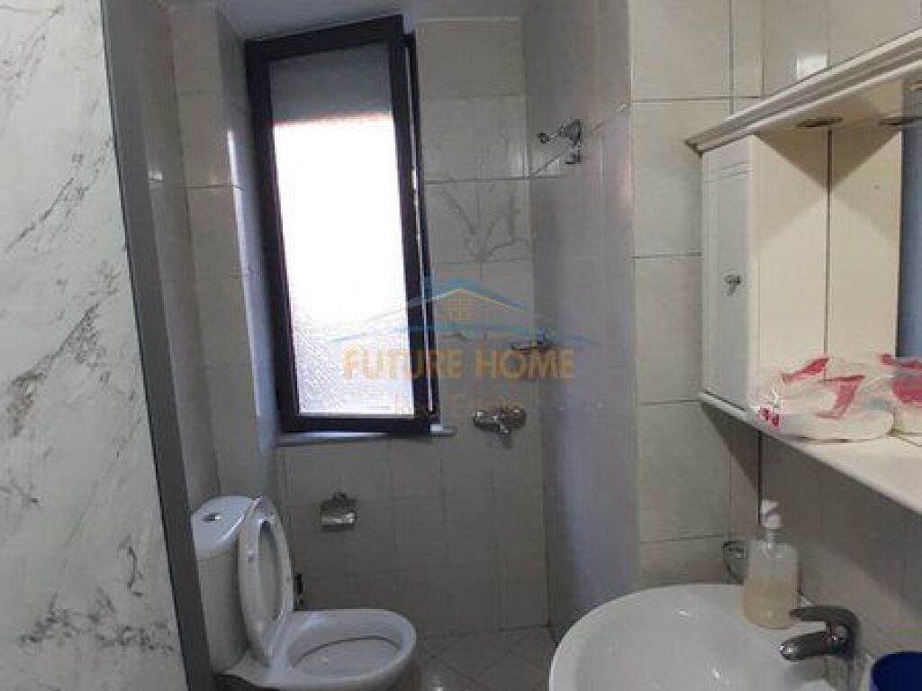 Shitet, Apartament 2+1, Brryli, Tiranë