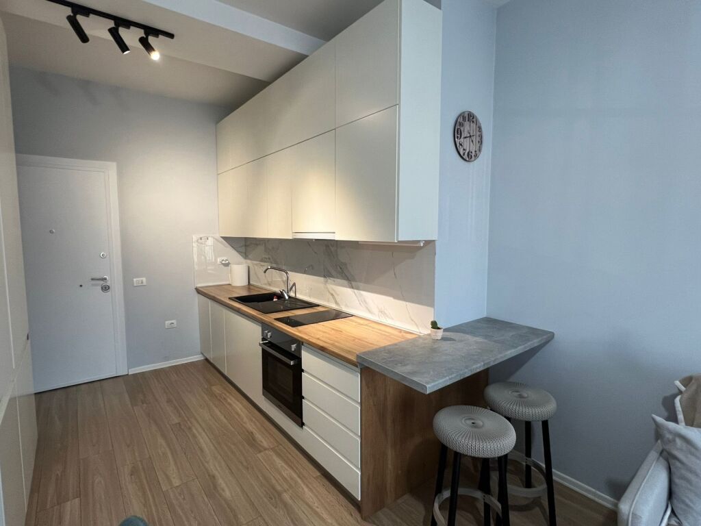 Jepet me qira apartament 1+1 Kontakti prane 21 Dhjetorit 600€