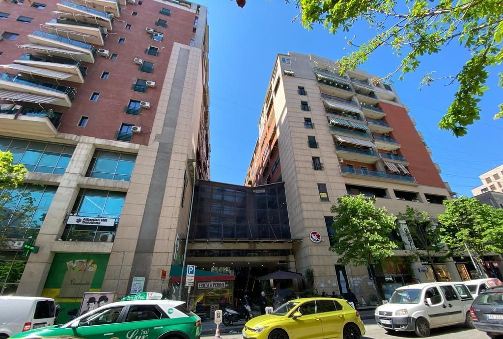 FOR SALE: Business Premises📍Gallery Center (Barricades Street) - 160,000€ - Area 68m² - Floor 2 || Very good investment opportunity🔥