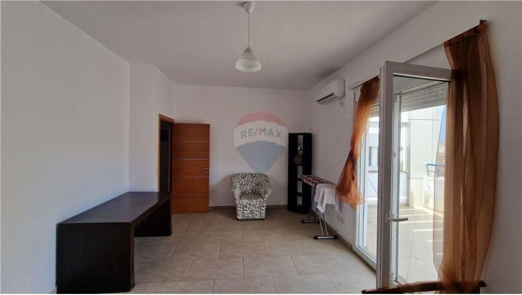 🏡 Apartament 2+1+2 në shitje në Bulevardi Ismail Qemali