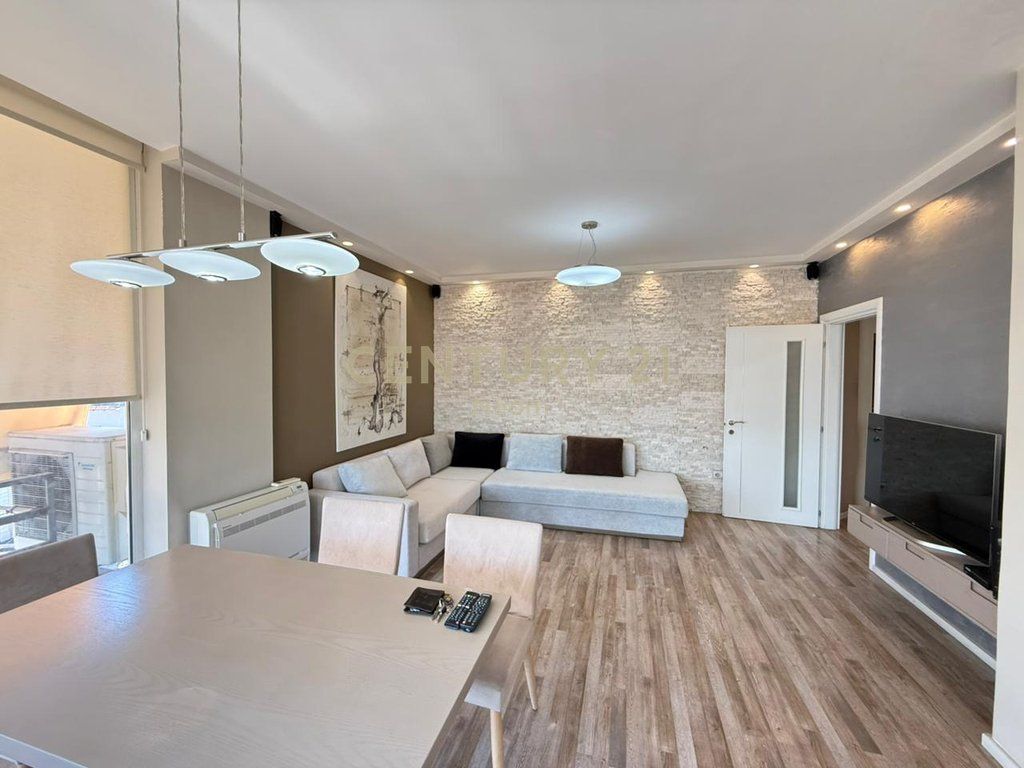 SHITET - APARTAMENT 2+1+2 I INVESTUAR – RRUGA IRFAN TOMINI