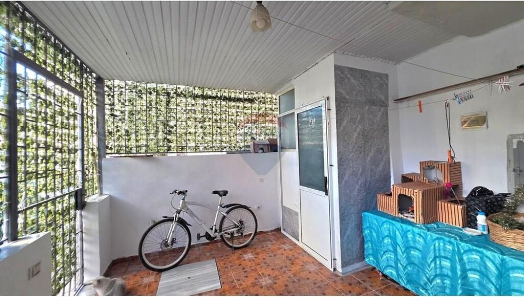 Apartament 1+1 në shitje pranë Shkolla Ismail Qemali – Okazion