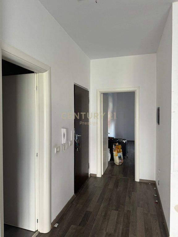 UFFICIO IN AFFITTO VICINO ALLO STADIO DINAMO, TIRANA!