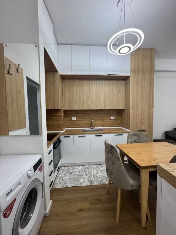 Affittasi 1+1 Complesso Kadiu