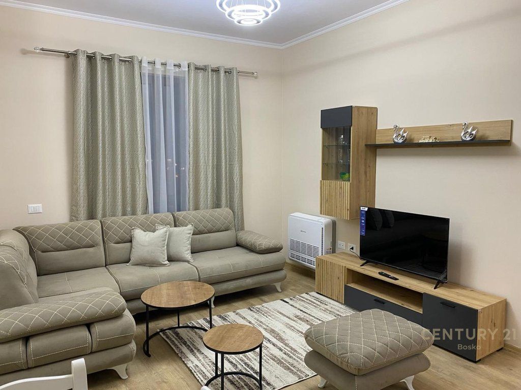 Apartament 1+1 me qira pranë Bulevardit të Ri