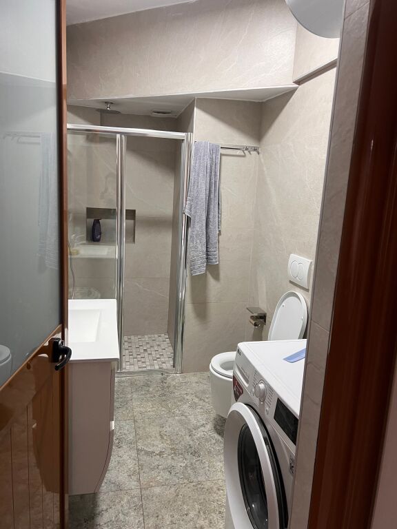 Jepet me qira 2+1+2 Laprake 500 mije leke