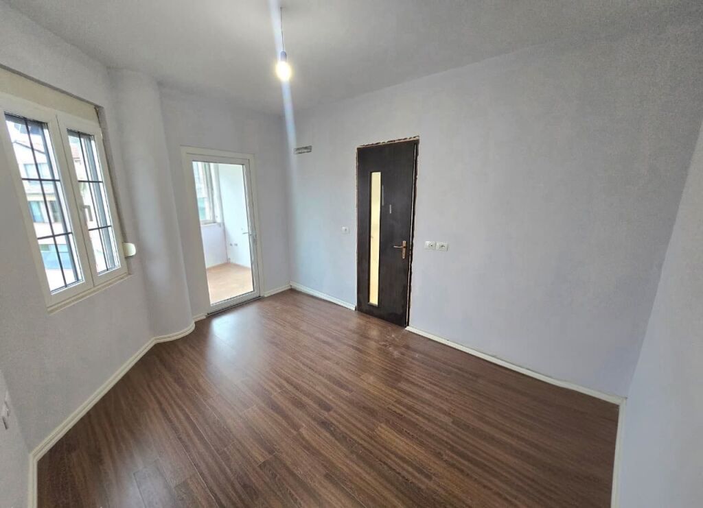 Apartament 1+1 Ne Shitje, Fresk, Tirane