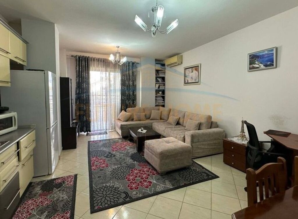 Qera, Apartament 1+1, Fresku