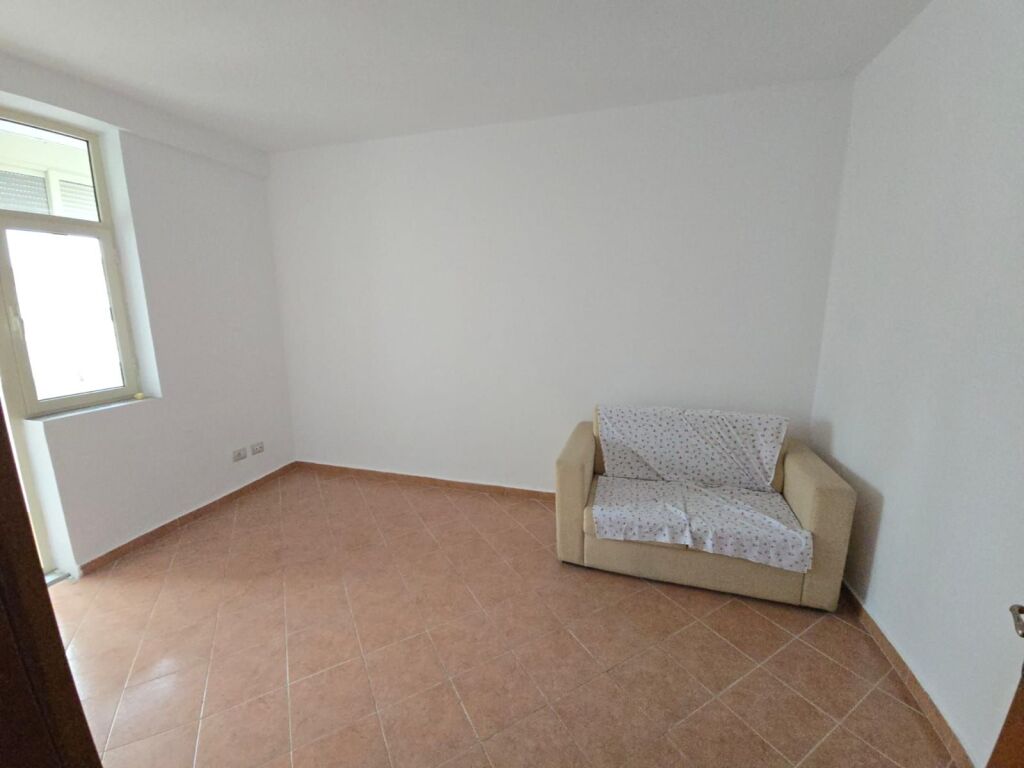 🏡 SHITET APARTAMENT 2+1 – PRANË DREJTORISË SË POLICISË, DURRËS