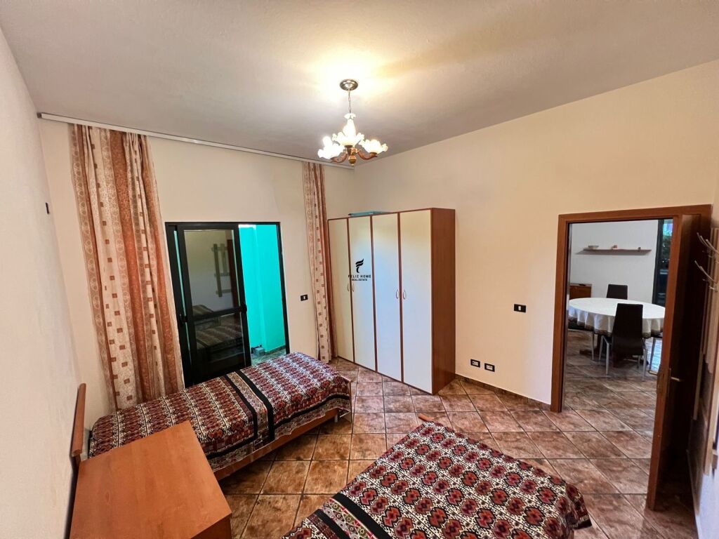 APARTAMENT ME QERA 2+1 RRUGA E DURRESIT 60.000 LEKE FH-68420