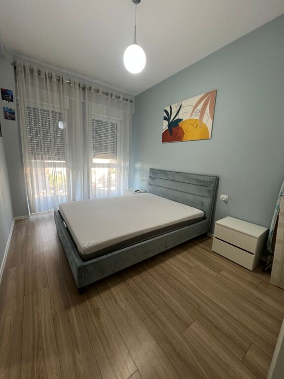 Jepet me qira apartament 1+1 Kontakti prane 21 Dhjetorit 600€
