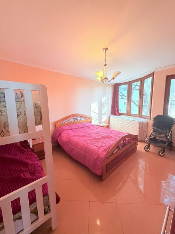 SHITET APARTAMENT 2+1 PRANE ROYAL G MAX, GOLEM