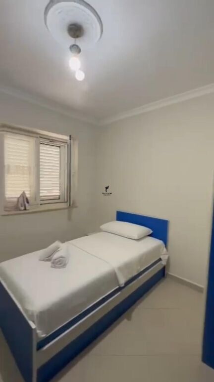 APARTAMENT ME QERA 3+1 PAZARI I RI 80.000 LEKE FH-68485