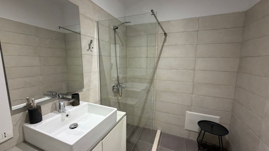JEPET ME QIRA APARTAMENT 1+1 MANGALEM 21, ALI DEMI