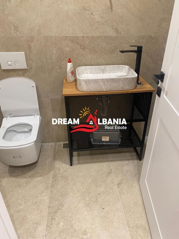  Ambient Biznesi në Astir prane pastiçeri “Nela 5” ( ID 42611419 )