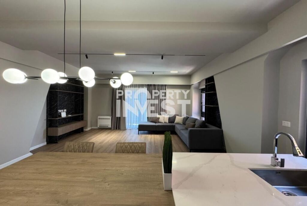 Apartment 2+1+2 for sale Tirana Garden Building, Kavaja Street