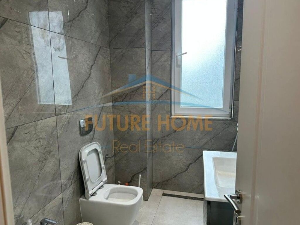 In vendita, Appartamento 2+1+2, Giardino Zoologico, Tirana