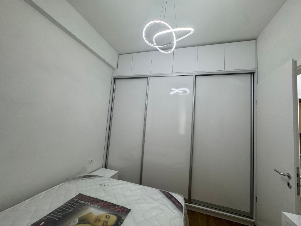 Affittasi 1+1 Complesso Kadiu