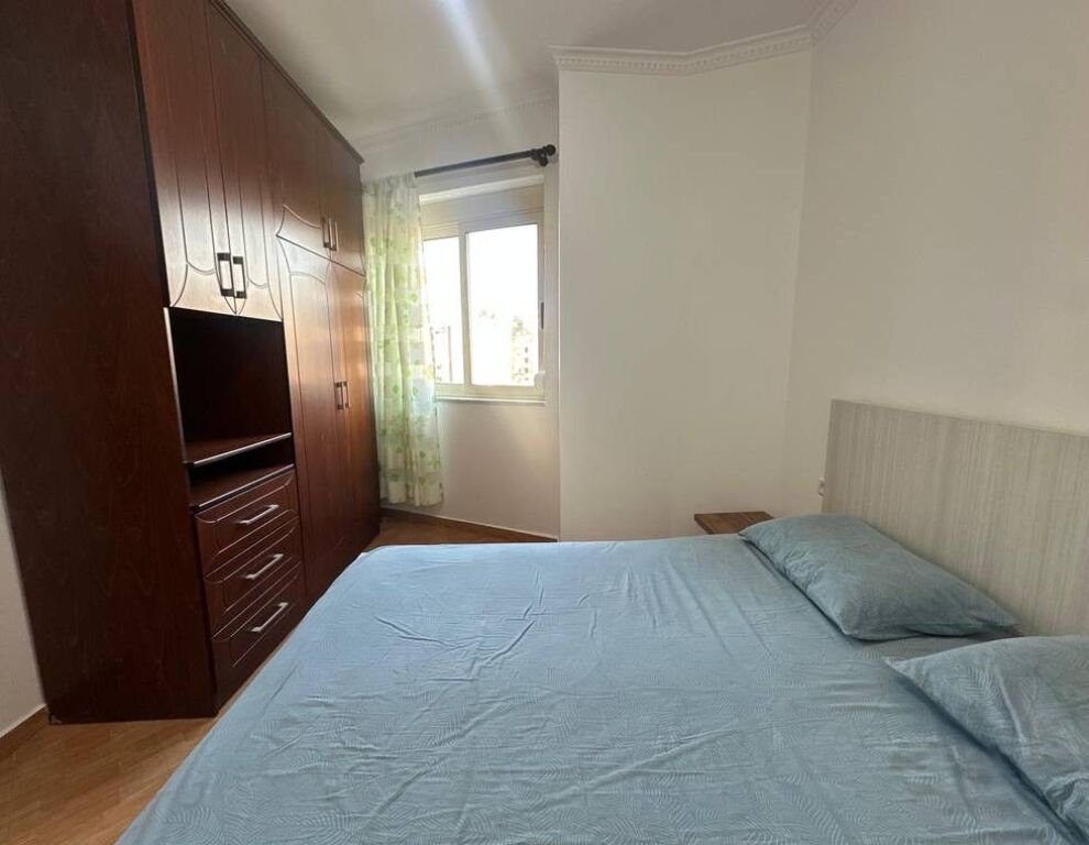 AFFITTASI APPARTAMENTO 2+1+2 A FRESK