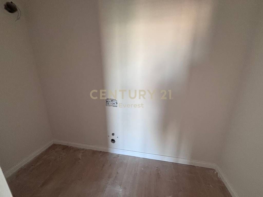 NEW BOULEVARD, SELLING APARTMENT 2+1+2