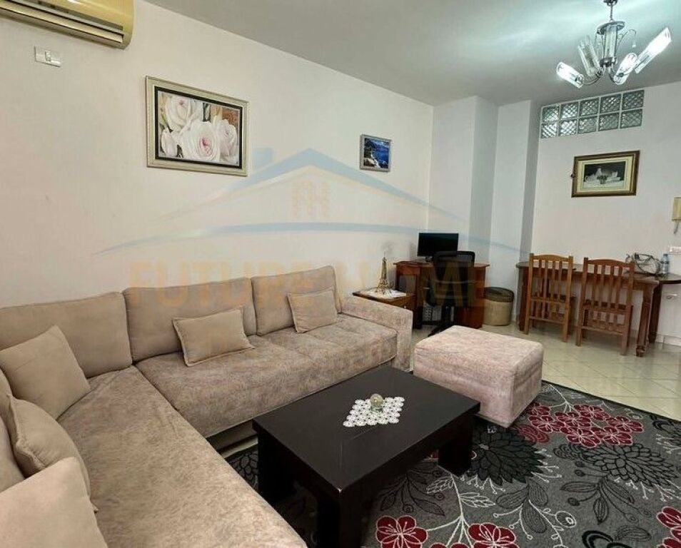 Qera, Apartament 1+1, Fresku