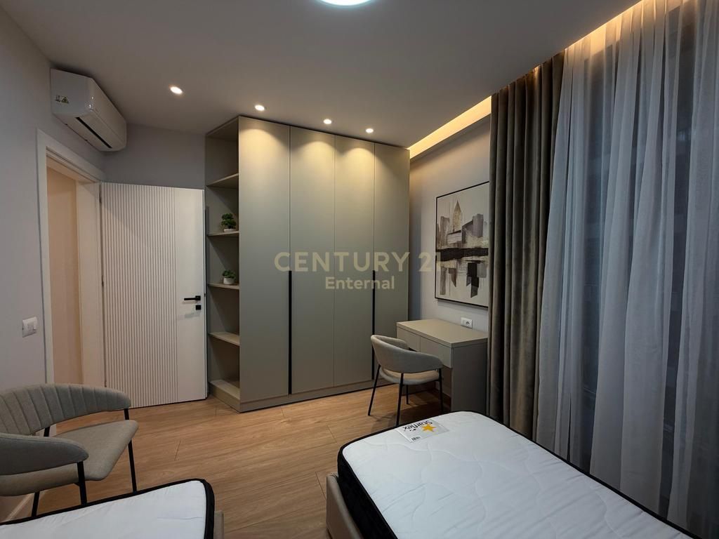 Apartament luksoz 2+1 per shitje tek Golden Tower, Mine Peza