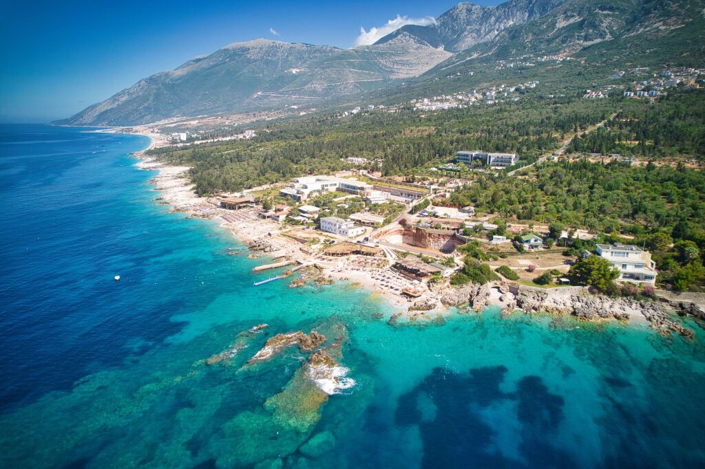 VENDESI APPARTAMENTO 2+1 "DHERMI" 357244 EURO