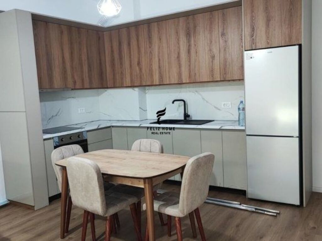 APARTAMENT ME QERA 2+1 ALI DEMI 50.000 LEKE FH-68402