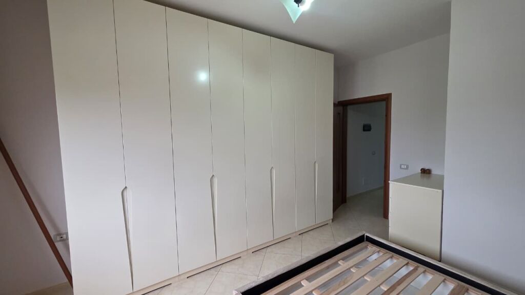 🌆 Apartament 1+1 në shitje – Albano &amp; Romina, pranë Arjolit | Vlorë