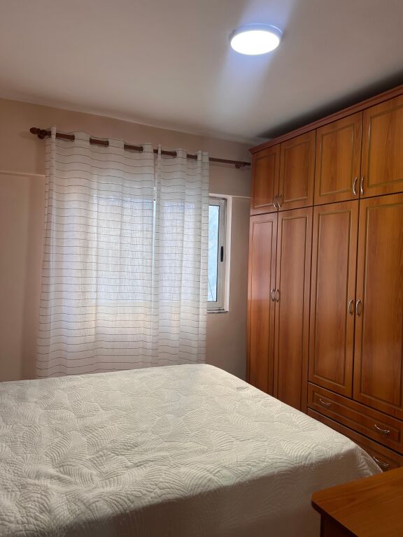 Jepet me qira 2+1+2 Laprake 500 mije leke