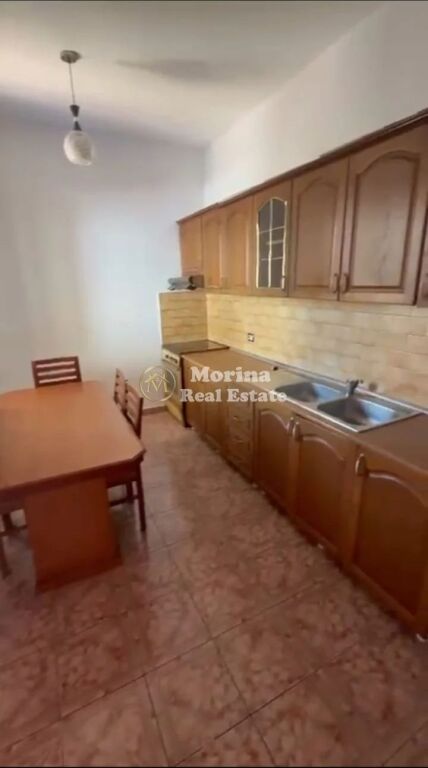 Qera | Shtëpi private 2 + 1 | Jordan Misja | 350 €/muaj