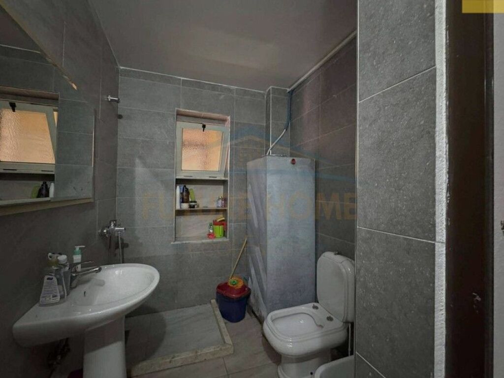 Qera, Apartament 1+1, Stadiumi i Dinamos.