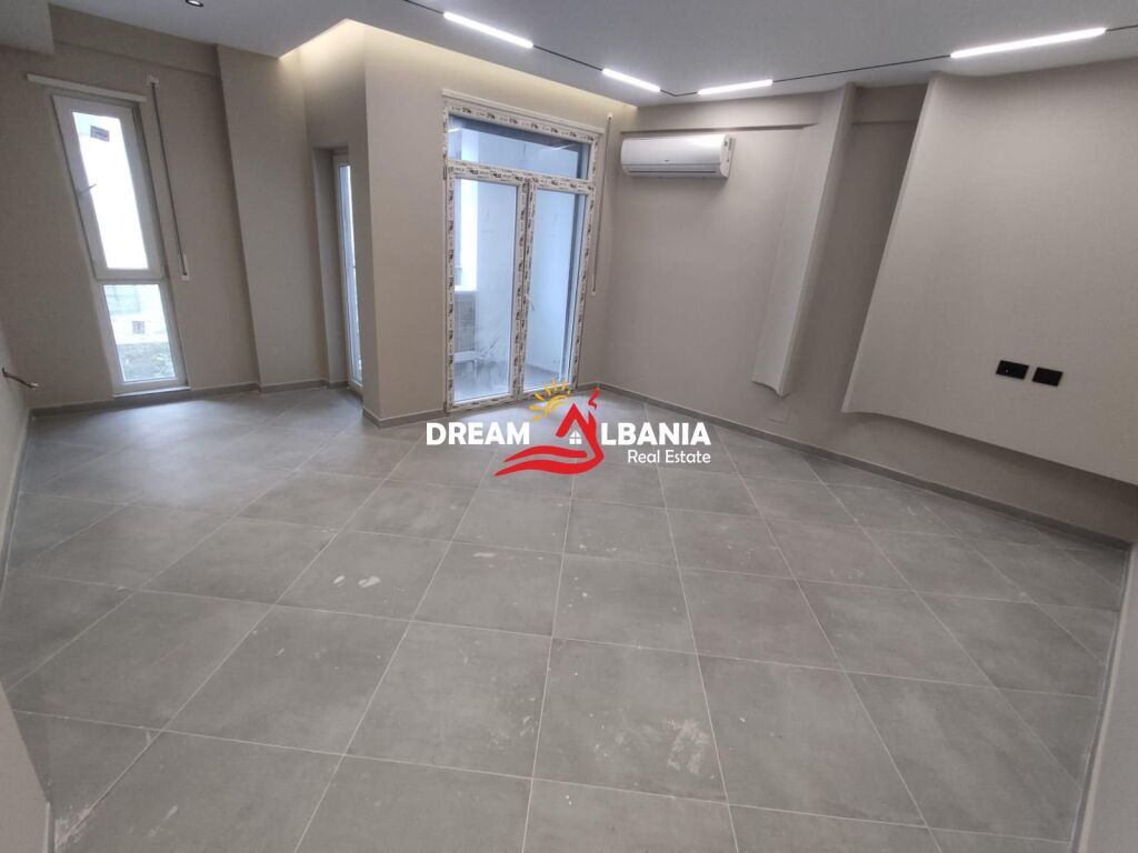 Appartamento 2+1+2wc in Affitto in Via 5 Maji vicino a Concord Center ( ID 42215523 )