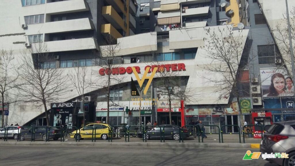 UFFICIO 146 M2 IN AFFITTO IN VIA KAVAJA, CENTRO CONDOR 2.300 EURO