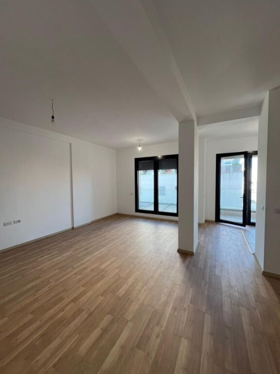 Apartment 2+1+2+Parking for sale on Kosovareve Street