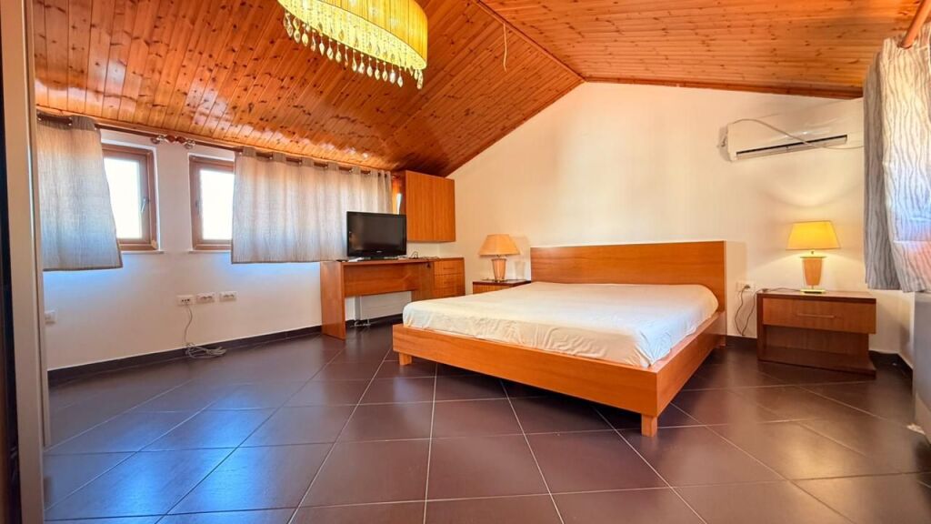 Vile me qira tek Kodra e Diellit