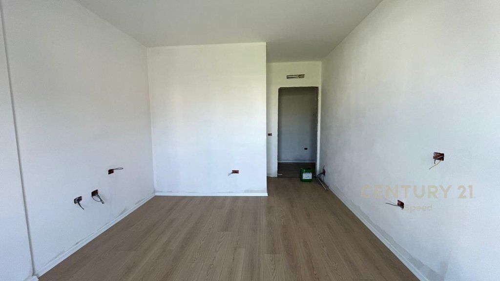 Shitet apartament 2+1 në zonën e Paskuqanit!