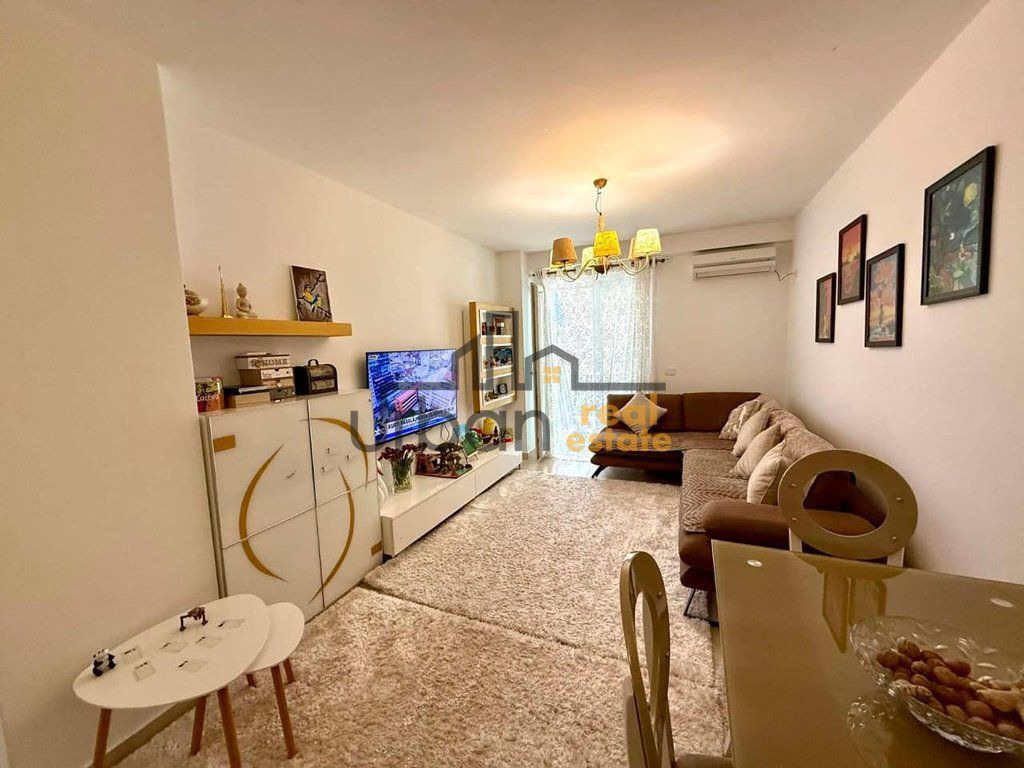 Shiten, 2 Apartamente + 2 Garazhe &amp; Depo ,Kompleksi Ana ,Tiranë - 435,000€ | 194 m²
