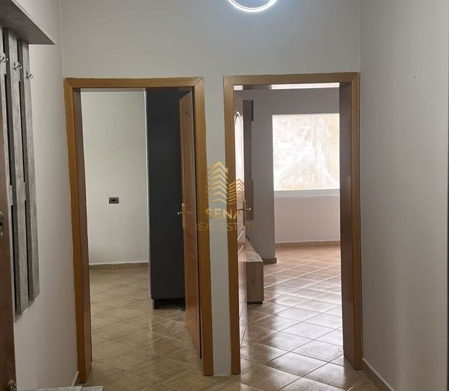 Rent, Apartment 1+1+balcony, Kinostudio, 35,000 Lek/month