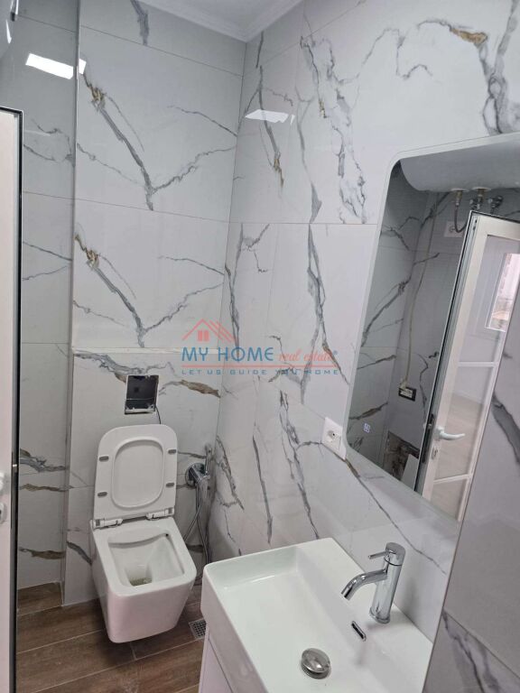 Apartment 1+1 for sale near the Red School in Tirana