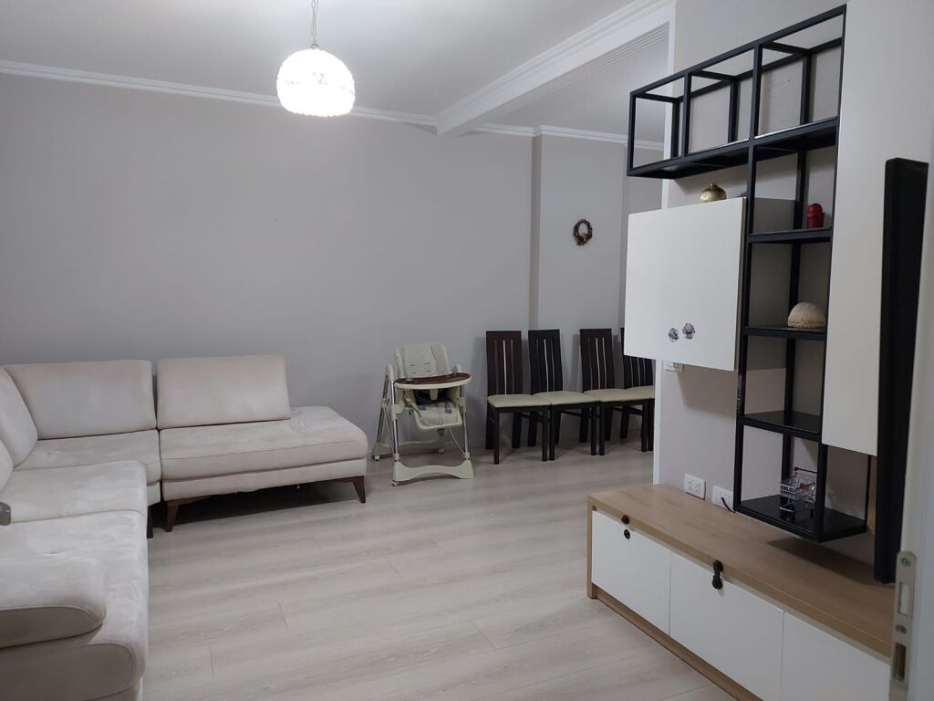 APARTAMENT 2+1 PER SHITJE TE 5 MAJ