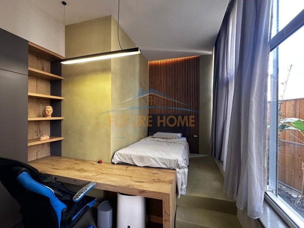 Luxury Apartment for Sale 4+1+2+Veranda+Swimming Pool+Parking Spot, Botanical Garden, Tirana