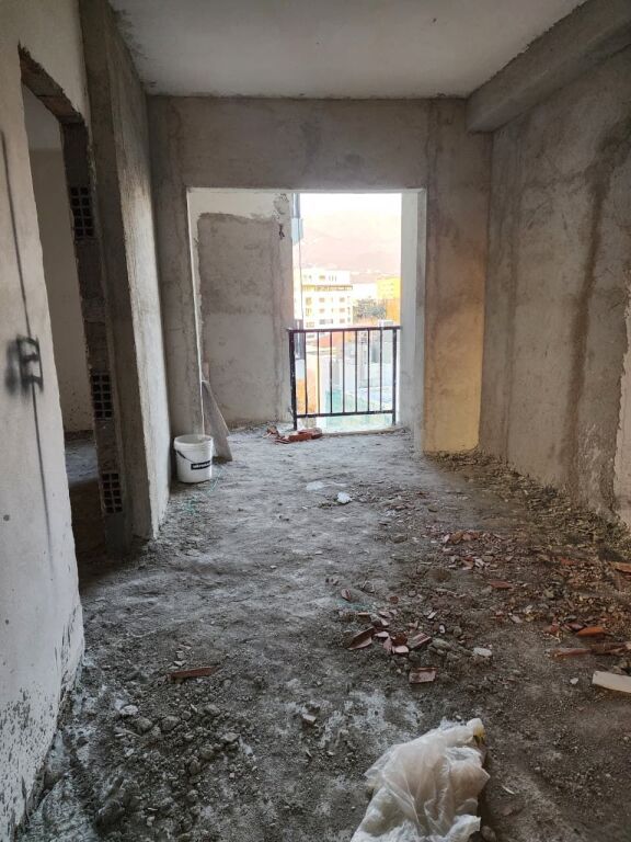 APARTAMENT 1+1 NE SHITJE TE SPITALI AMERIKAN