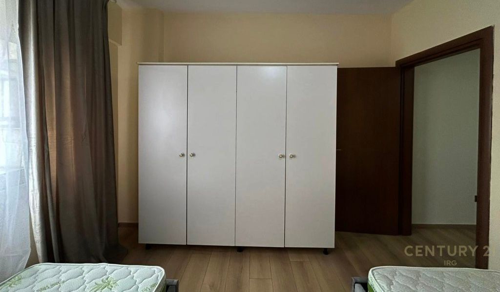 Apartment 1+1 me qira , perballe me Delijorgjin