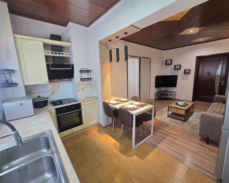 1+1/Qera📍Perballe Delijorgjit 📌55 000 lek