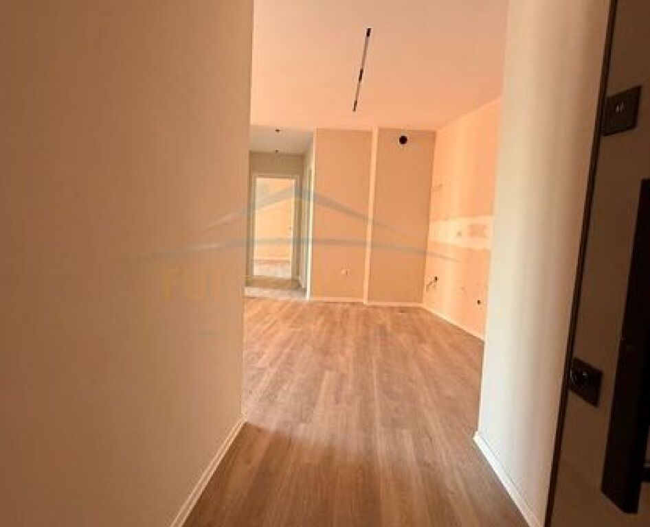 In vendita,Appartamento,2+1+2,Nuovo Mercato,Tirana